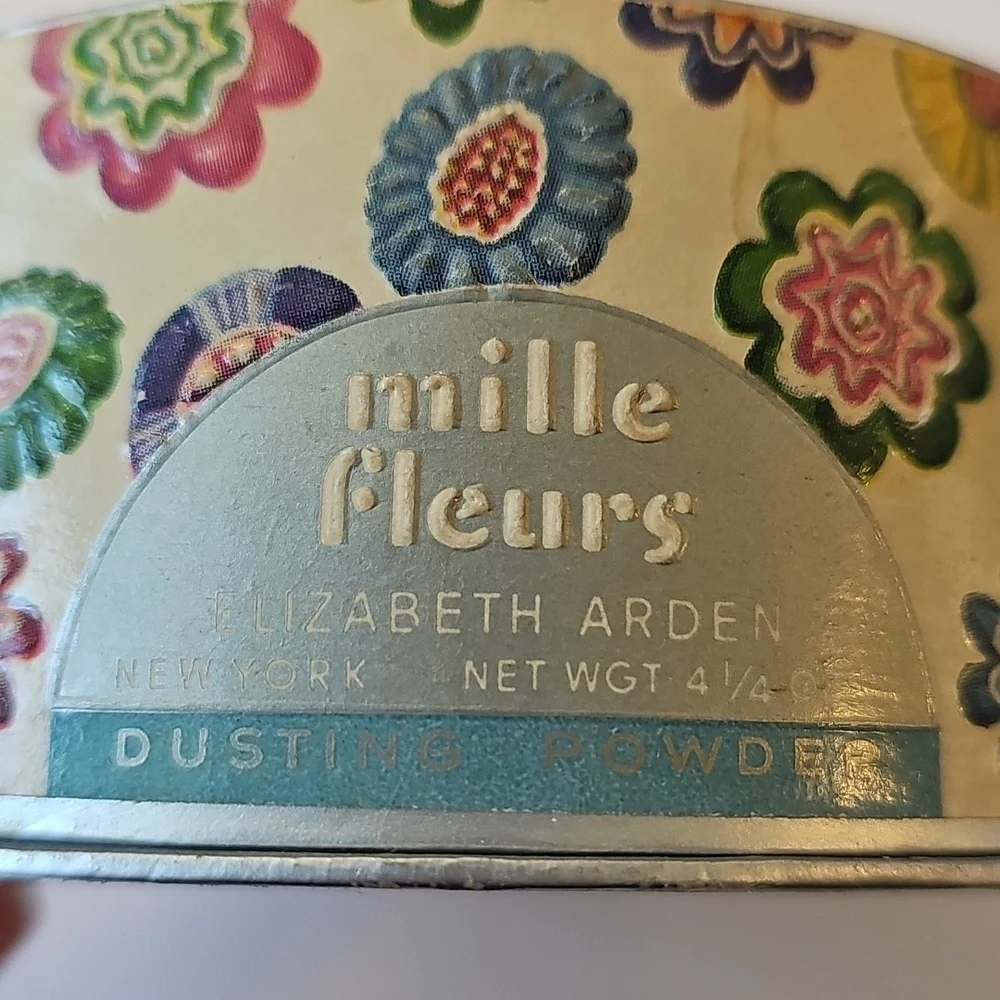 Vintage Elizabeth Arden Mille Fleurs Dusting Powder Box EUC Antique Decor *RARE*